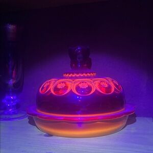LE Smith Moon and Stars Amberina red yellow lidded cheese butter dish 8” covered